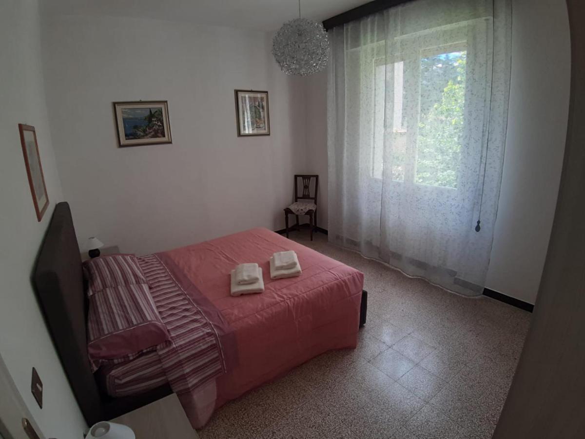 Appartamento Centrale Fino A 8 Posti Letto Pontremoli Exterior foto