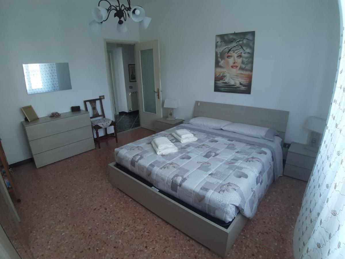 Appartamento Centrale Fino A 8 Posti Letto Pontremoli Exterior foto