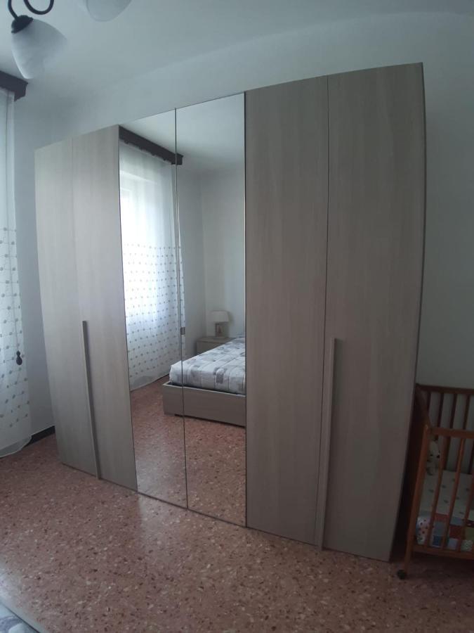 Appartamento Centrale Fino A 8 Posti Letto Pontremoli Exterior foto