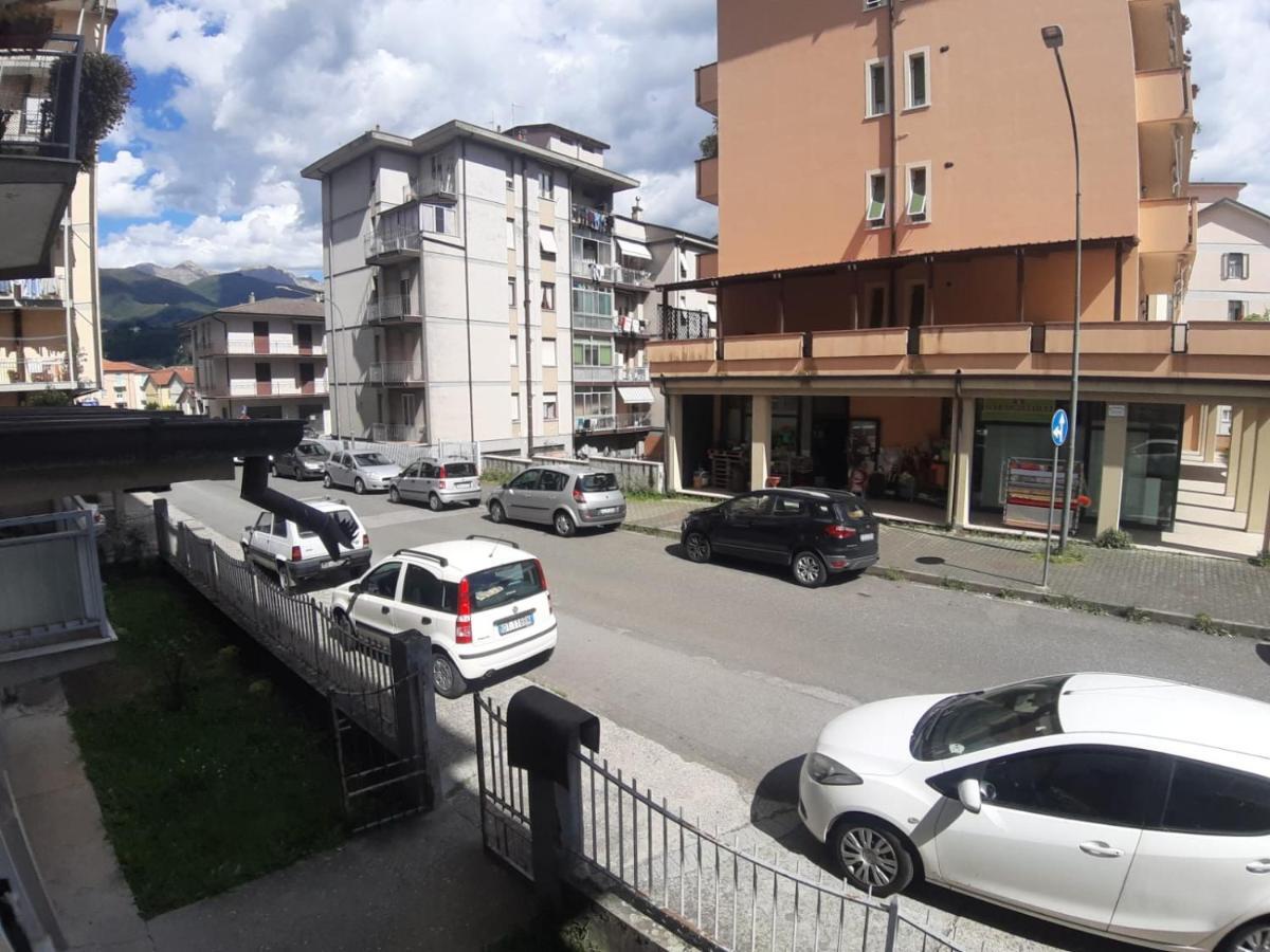 Appartamento Centrale Fino A 8 Posti Letto Pontremoli Exterior foto